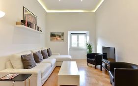 Stunning St.Peter'S Apartment